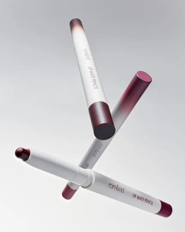 rom&nd LIP VOLUME HACK TRIO (3 Shades, Lip Mate Pencil 0.5g & Melting Balm 3.5g & Color Gloss 4g)